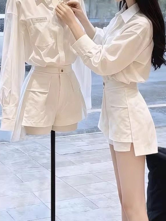 Vintage Fashion Pieces - Conjunto de Falda y Camisa Blanca