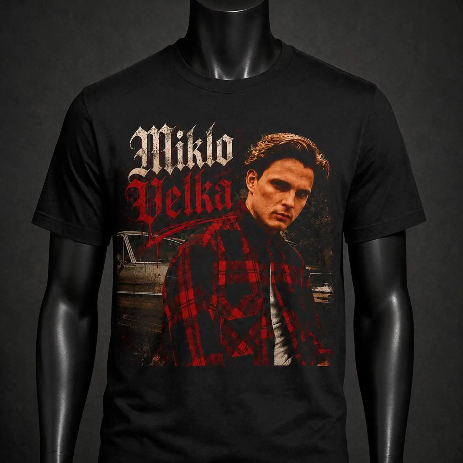 Vintage Fashion Font - Camiseta Negra con Estampado de Retrato