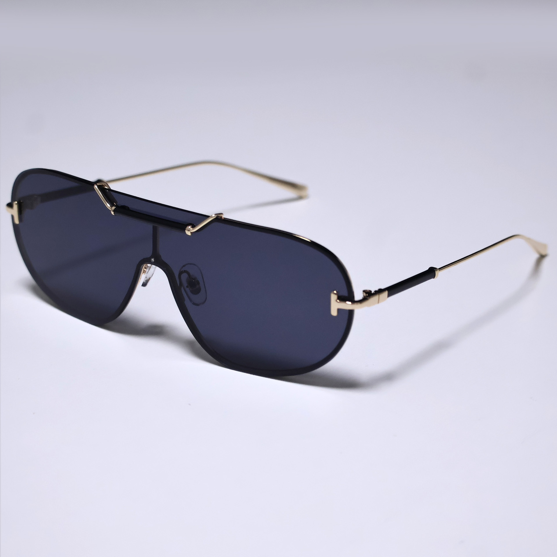 Gafas de sol de diseño lujoso  - Vintage Fashion Pieces reseña y precio