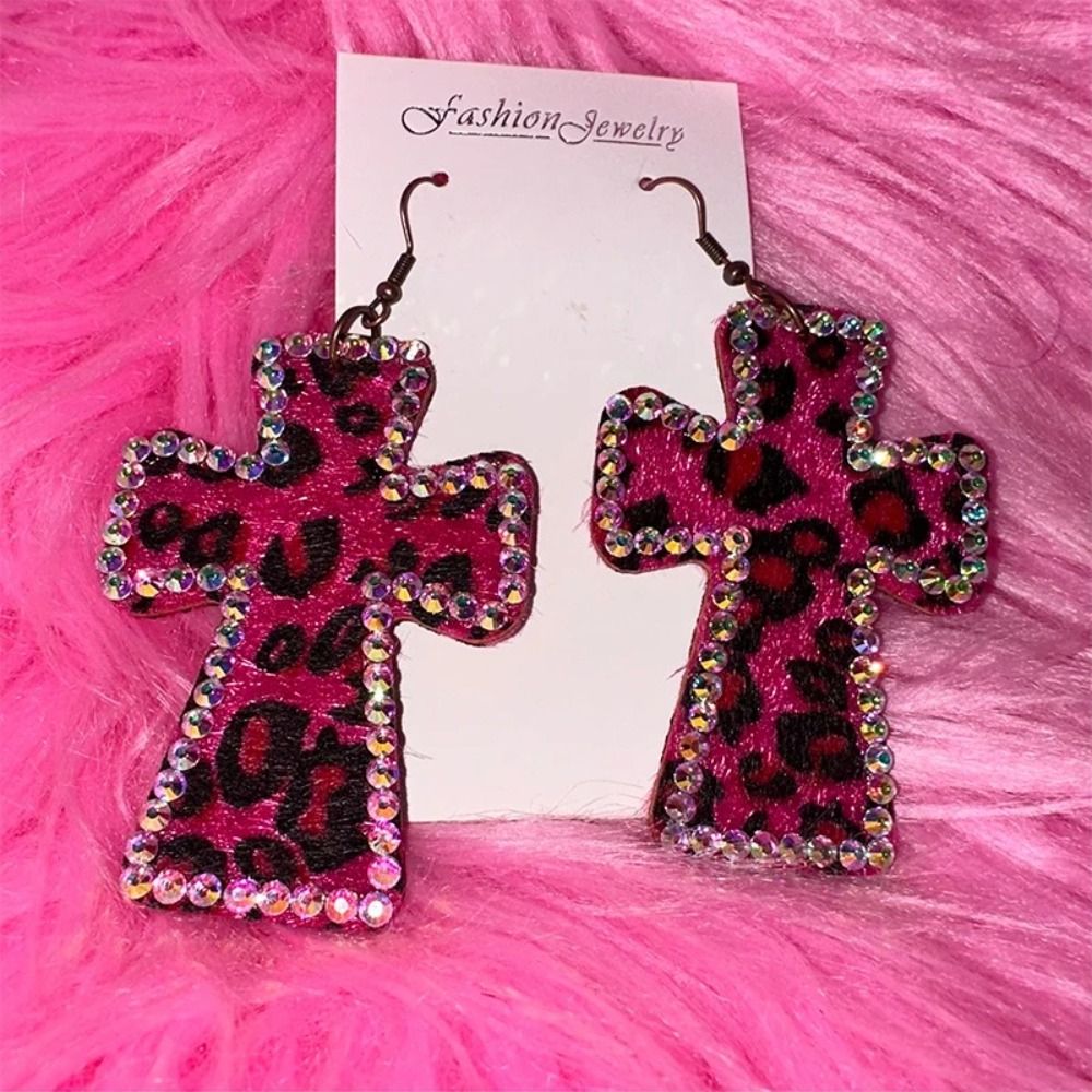 Pendientes cruzados de cristal - Vintage Fashion Illustrations reseña y precio