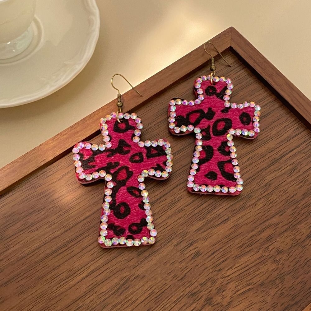 Pendientes cruzados de cristal - Vintage Fashion Illustrations reseña y precio